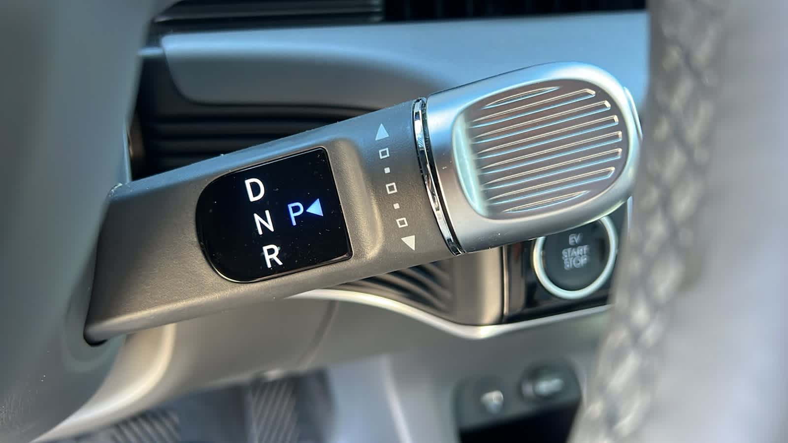 Thumbnail: 2022 Hyundai Ioniq 5 - 13