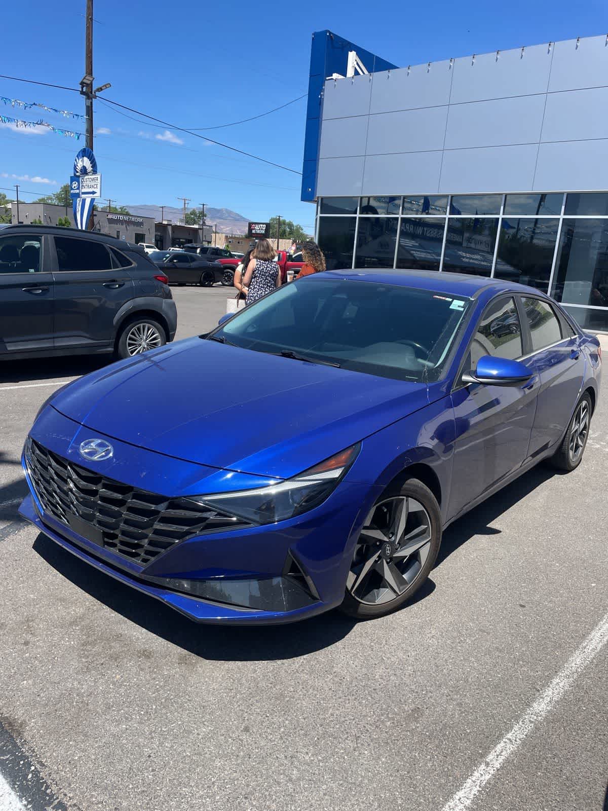 Thumbnail: 2023 Hyundai Elantra - 5
