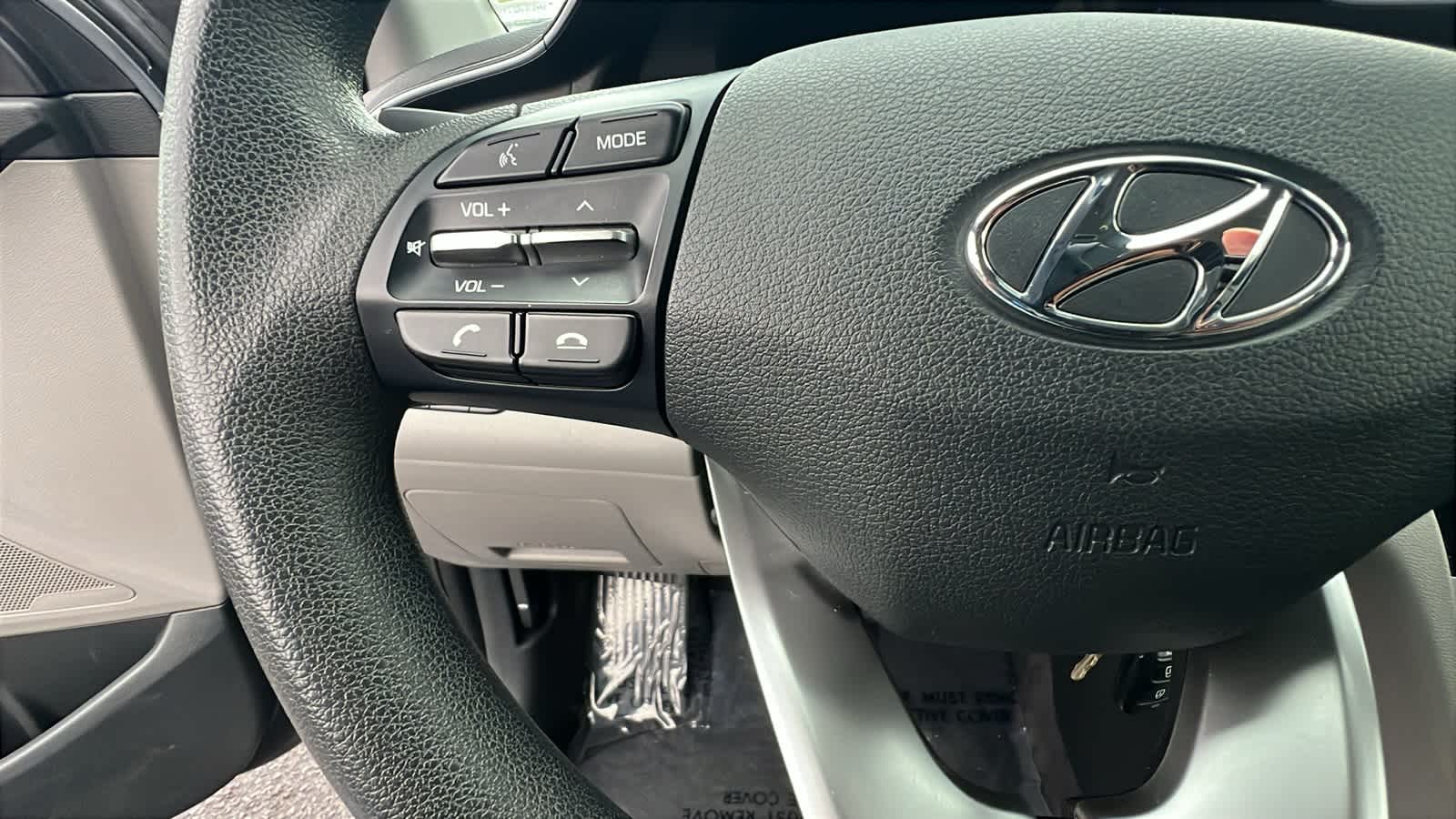 Thumbnail: 2019 Hyundai Elantra - 19