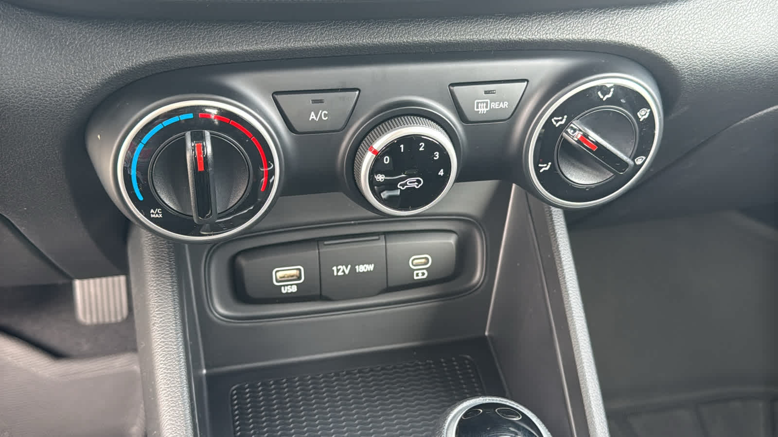 Thumbnail: 2026 Hyundai Venue - 14