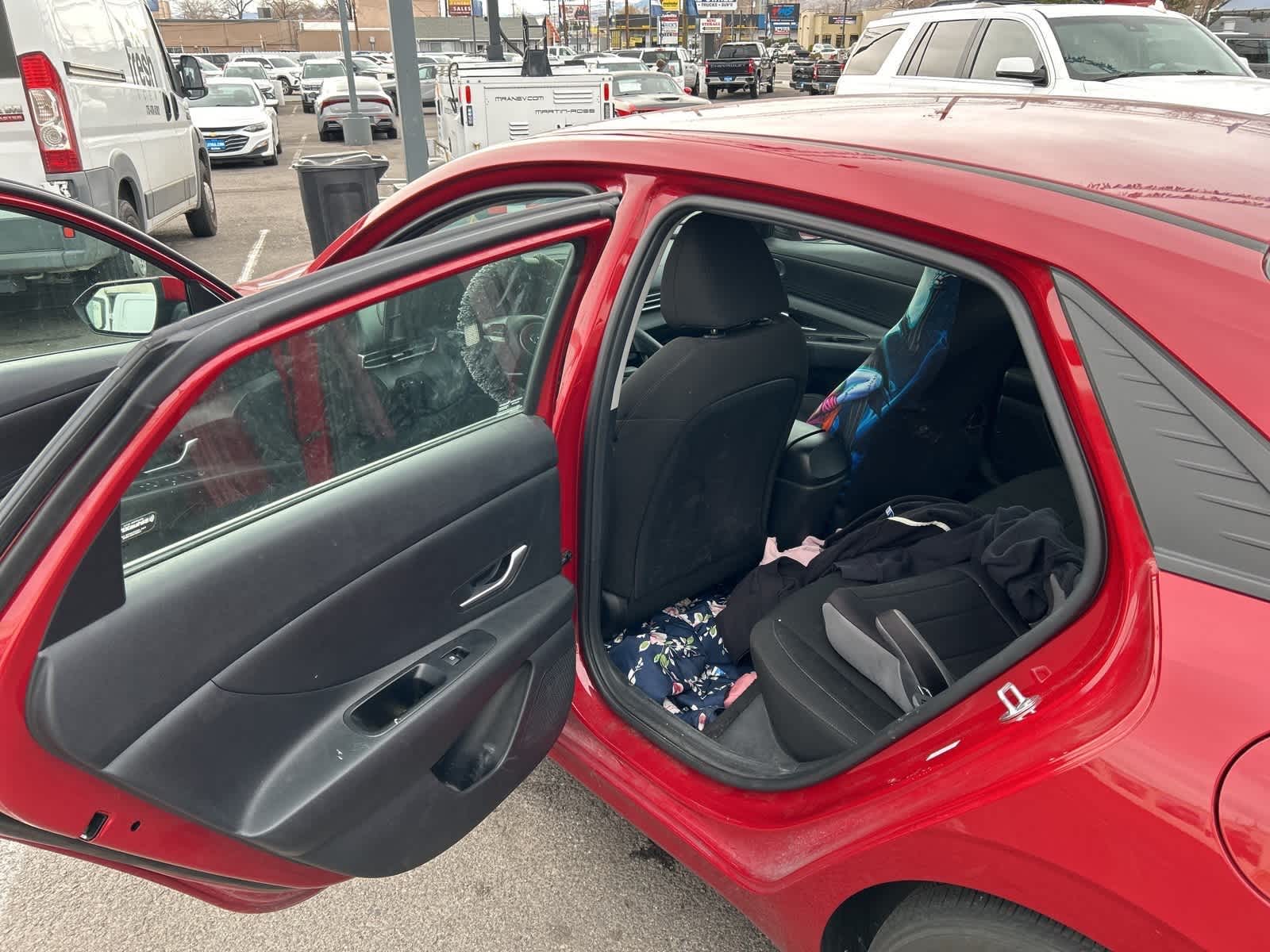 Thumbnail: 2023 Hyundai Elantra - 6