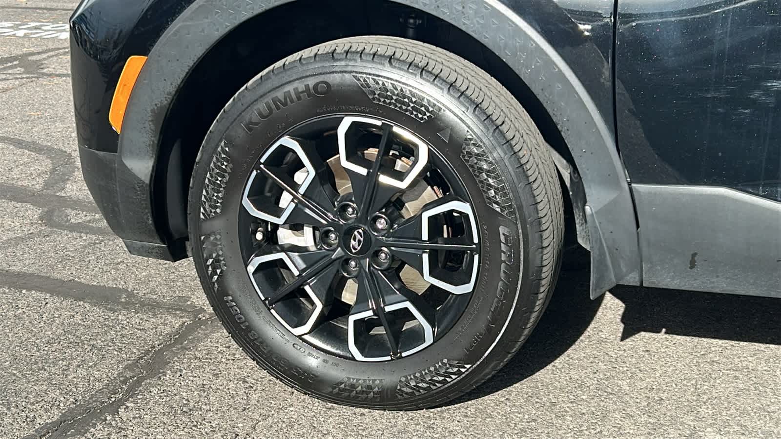 Thumbnail: 2023 Hyundai Santa Cruz - 9