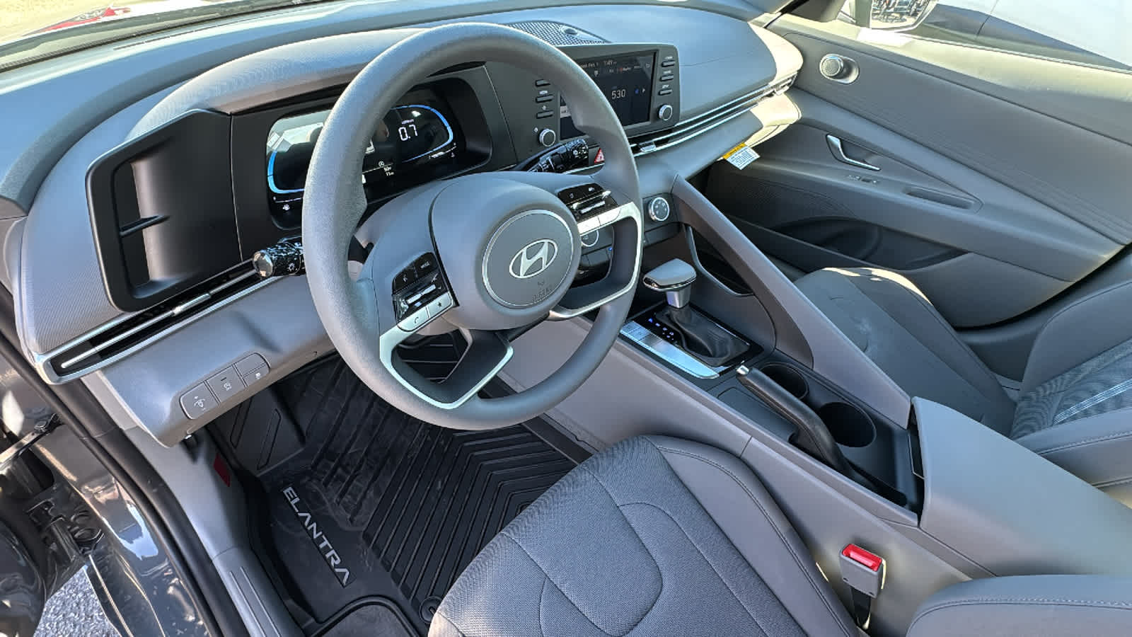 Thumbnail: 2026 Hyundai Elantra - 10