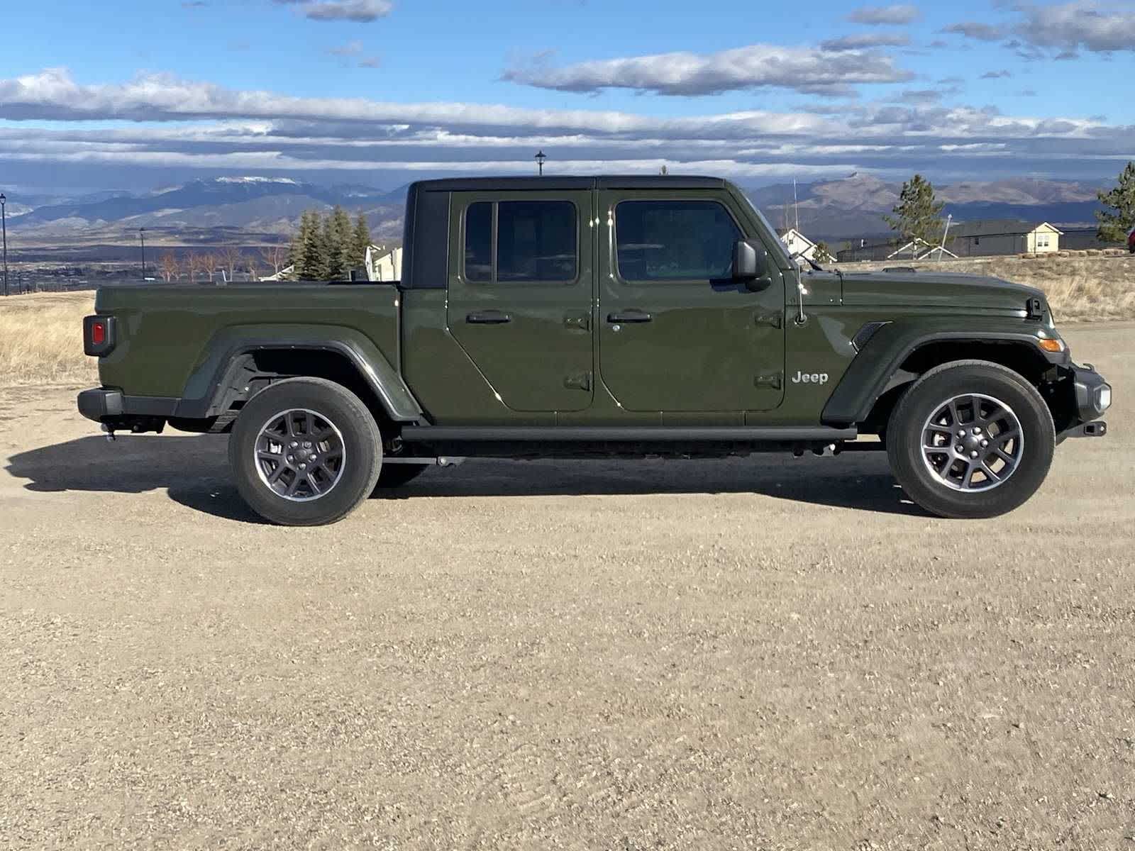 Thumbnail: 2022 Jeep Gladiator - 21