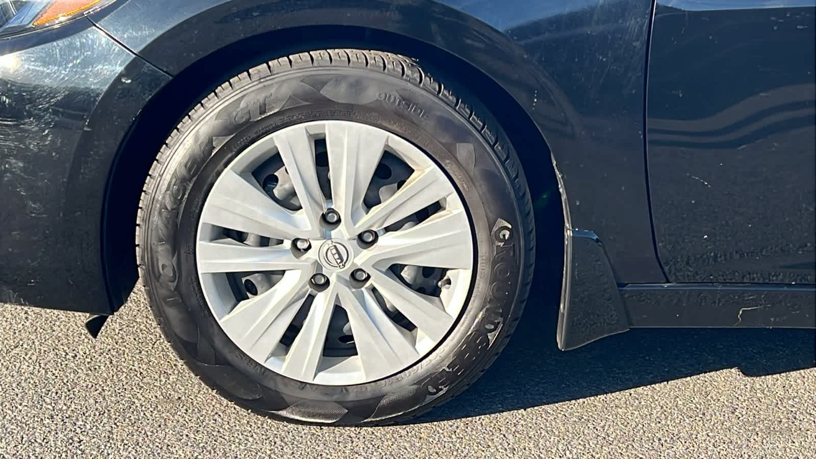 Thumbnail: 2024 Nissan Sentra - 9