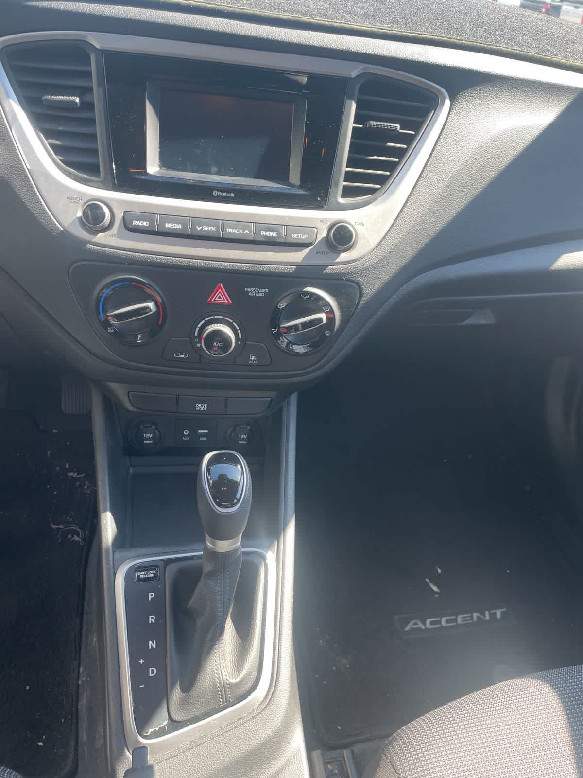 Thumbnail: 2022 Hyundai Accent - 11