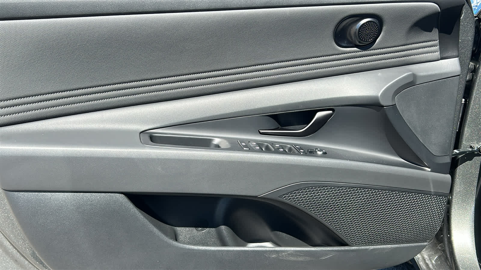 Thumbnail: 2026 Hyundai Elantra - 23