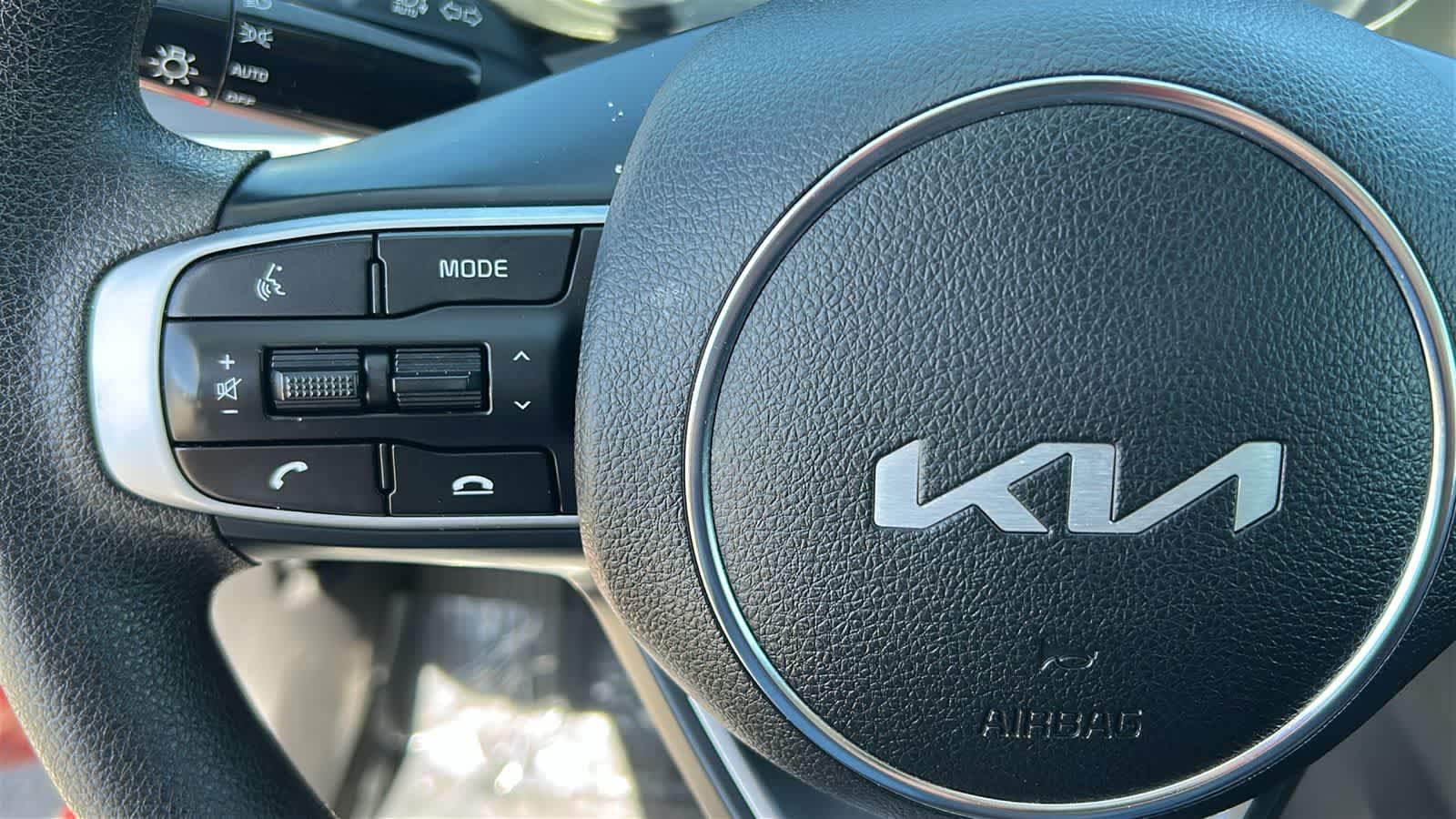 Thumbnail: 2023 Kia K5 - 19