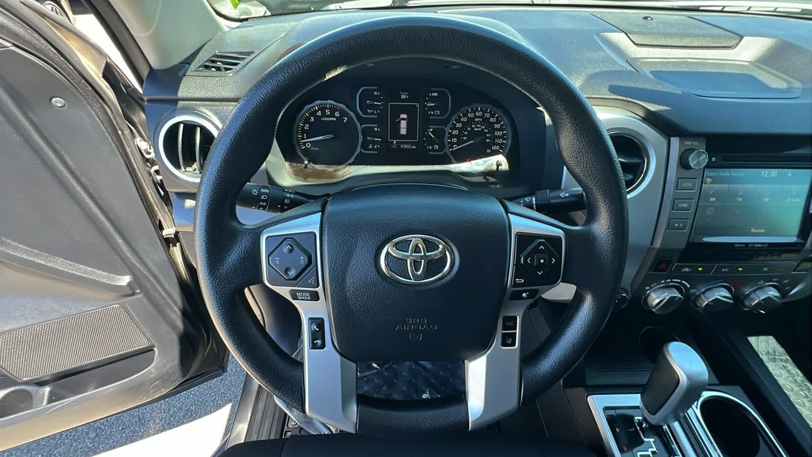 Thumbnail: 2019 Toyota Tundra - 18