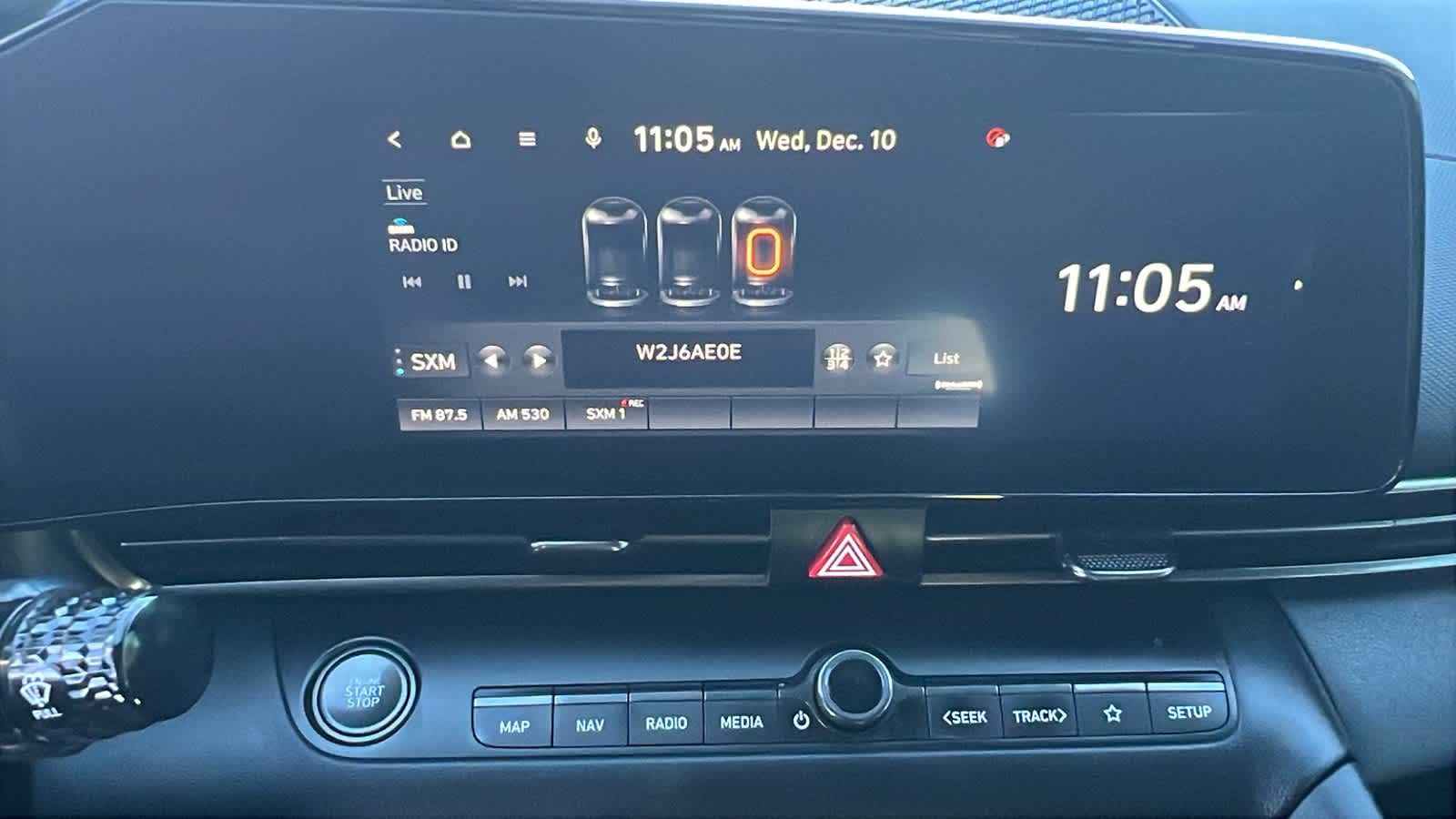 Thumbnail: 2023 Hyundai Elantra - 15