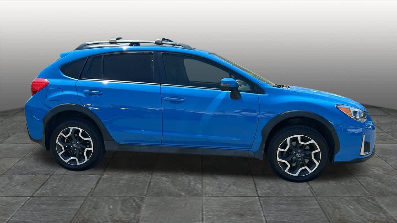 Thumbnail: 2016 Subaru Crosstrek - 4