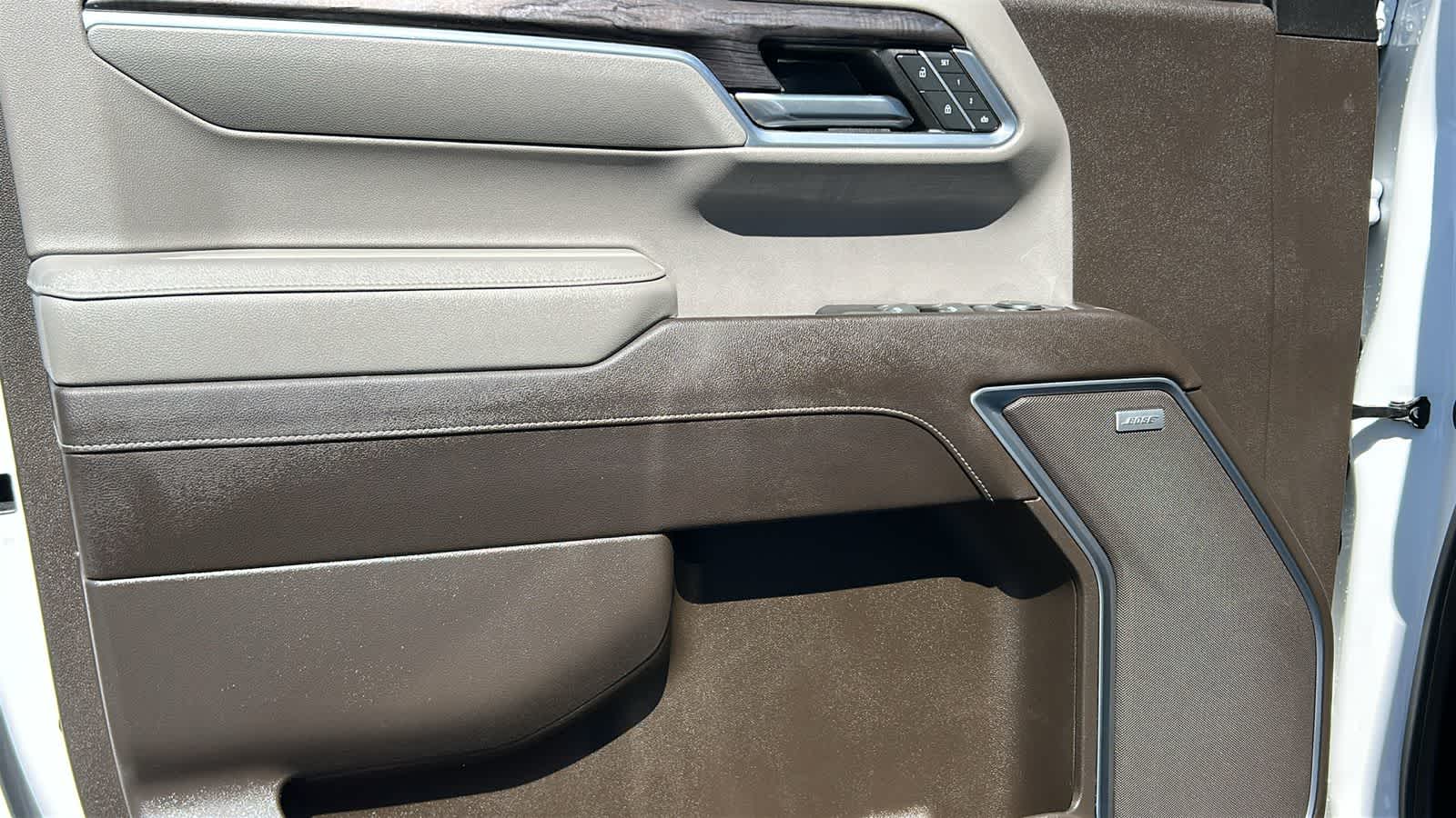 Thumbnail: 2022 Chevrolet Silverado 1500 - 22