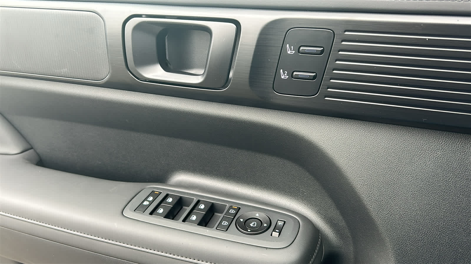 Thumbnail: 2026 Hyundai Santa Fe - 22