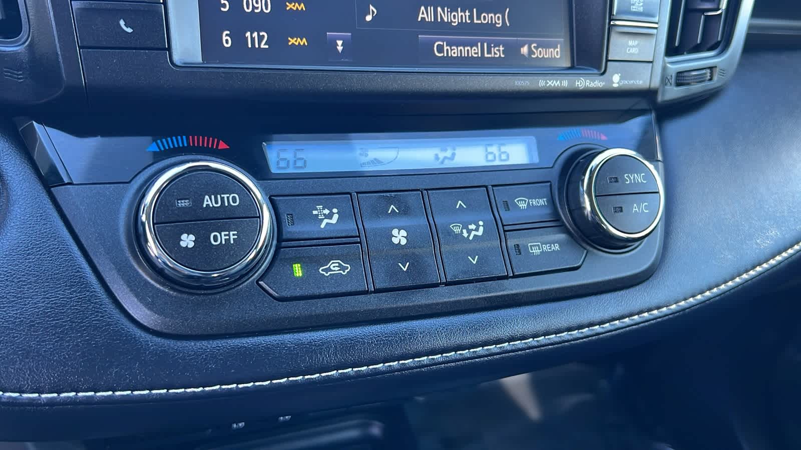 Thumbnail: 2018 Toyota RAV4 - 14