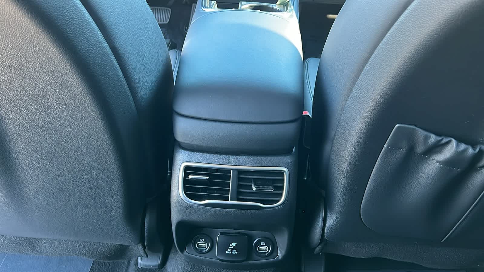 Thumbnail: 2022 Hyundai Santa Fe - 25