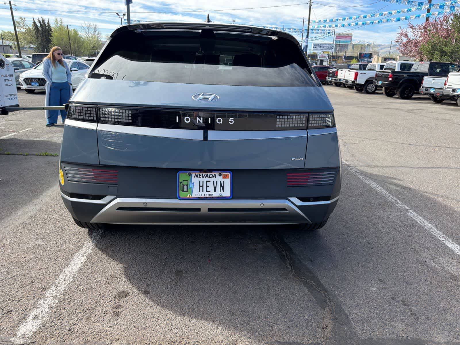 Thumbnail: 2022 Hyundai Ioniq 5 - 5