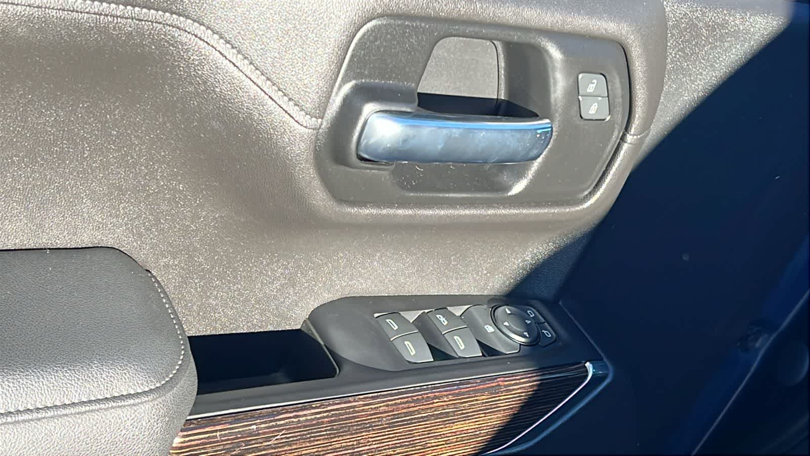 Thumbnail: 2022 GMC Sierra 1500 - 22