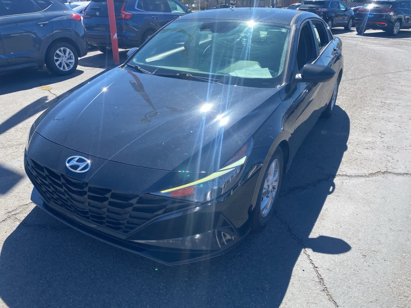 Thumbnail: 2021 Hyundai Elantra - 1