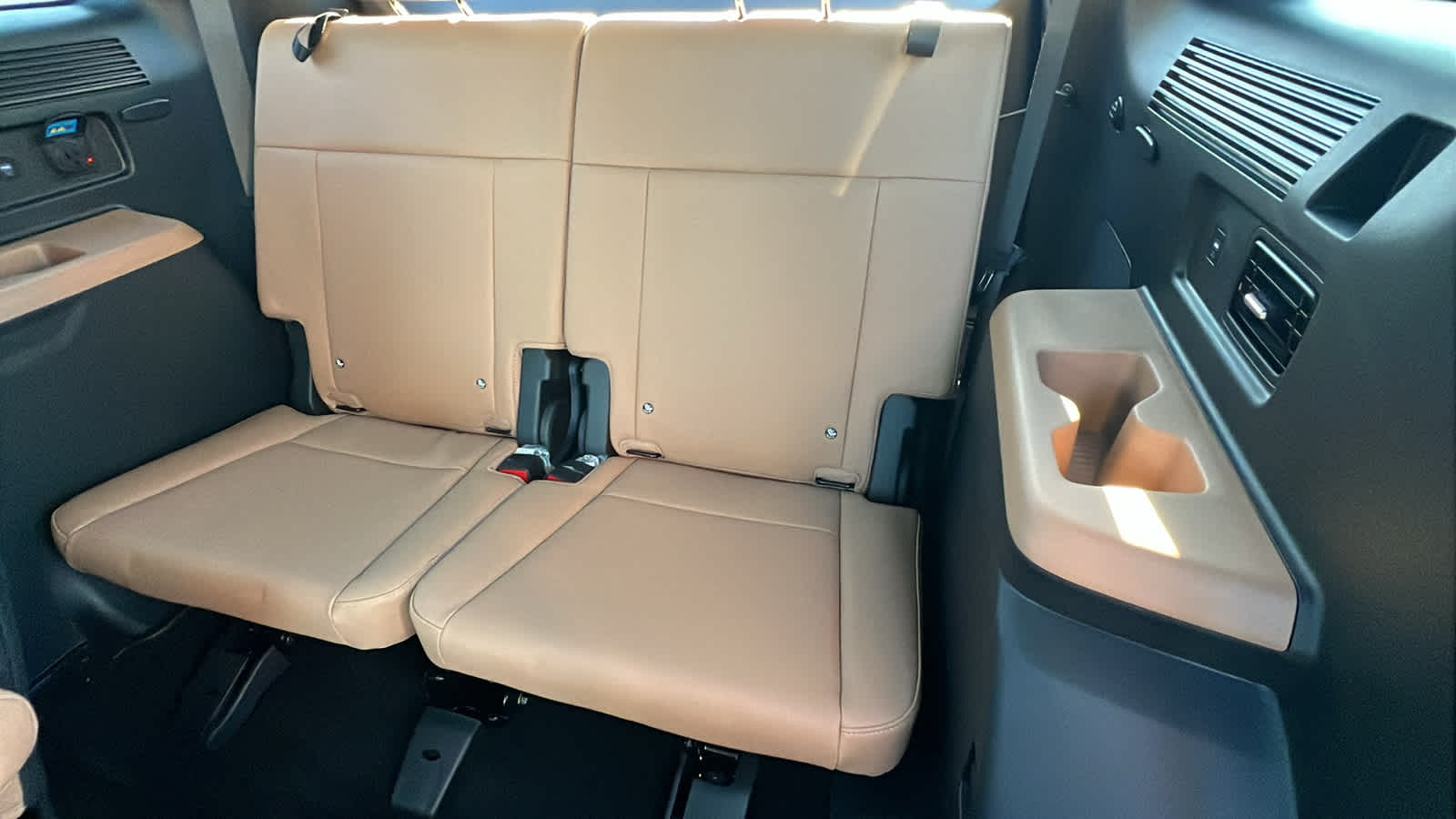 Thumbnail: 2026 Hyundai Santa Fe - 32