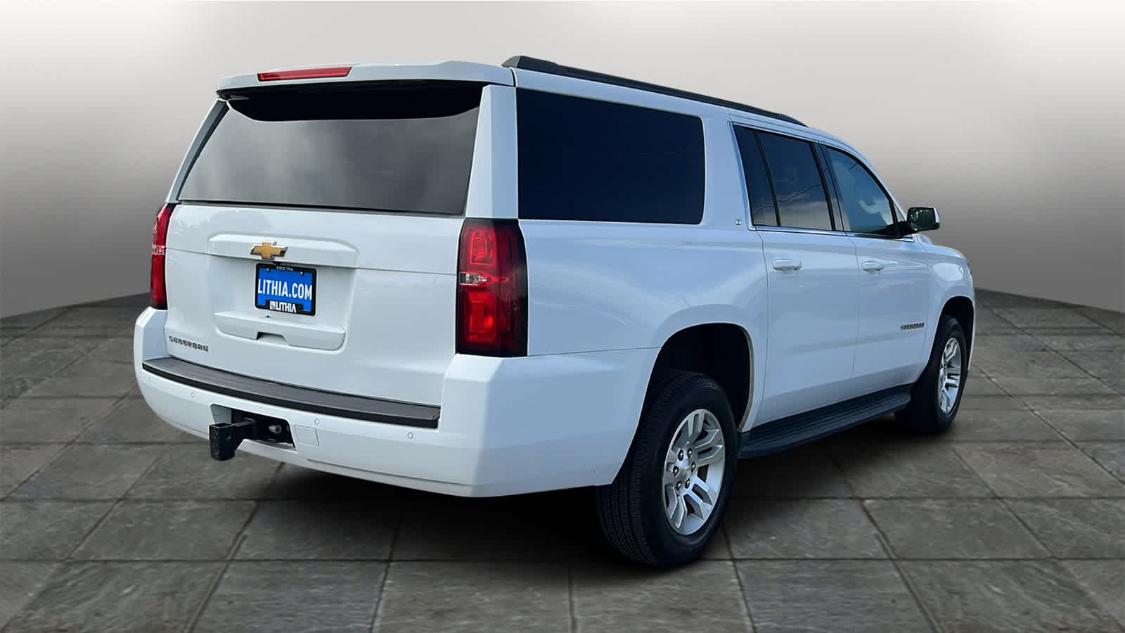 Thumbnail: 2019 Chevrolet Suburban - 5