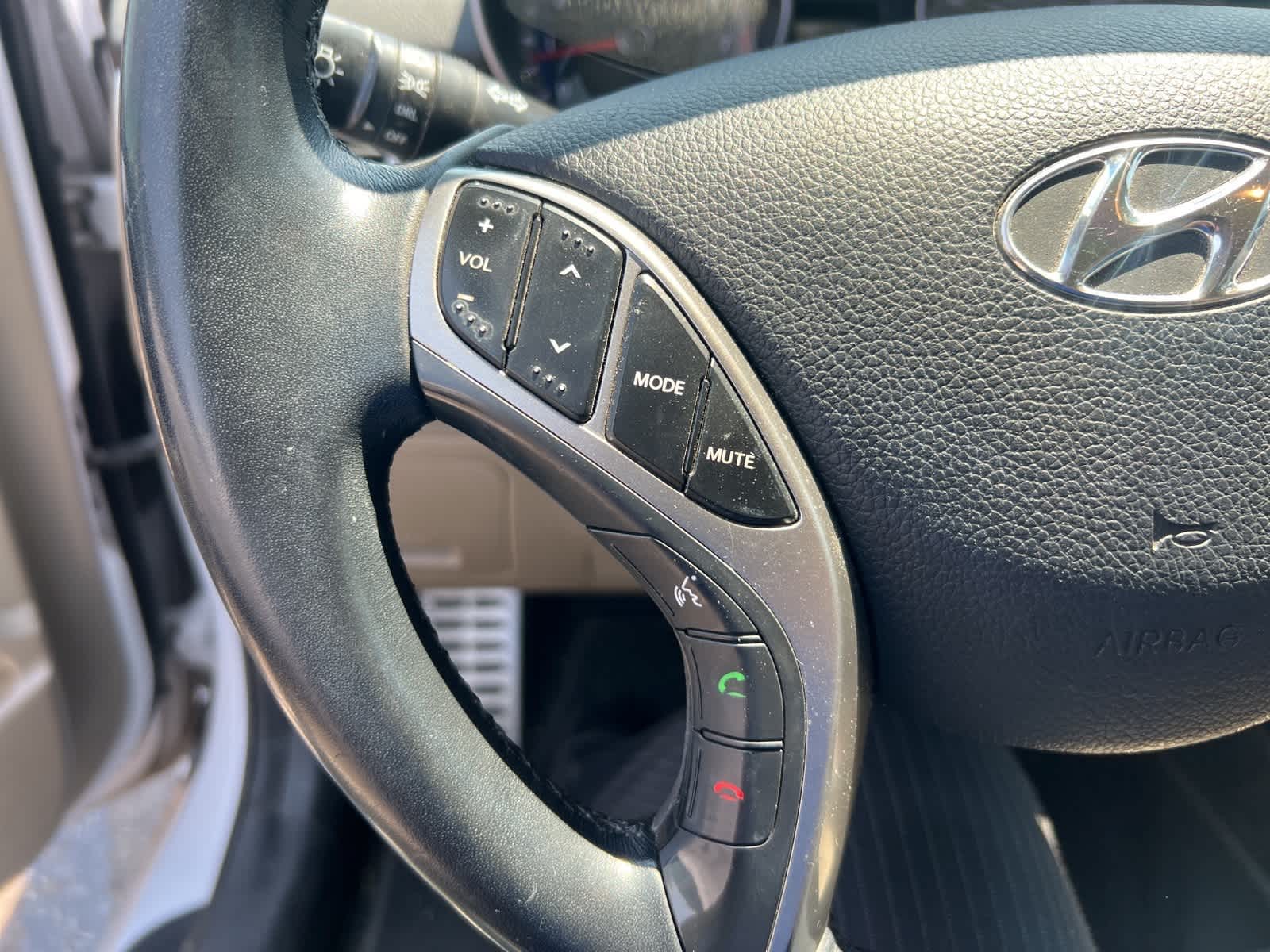Thumbnail: 2016 Hyundai Elantra - 13