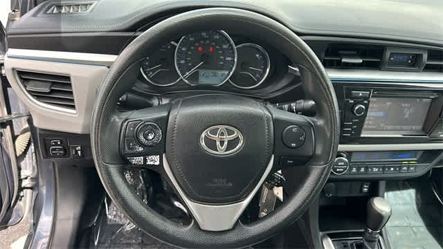 Thumbnail: 2015 Toyota Corolla - 18