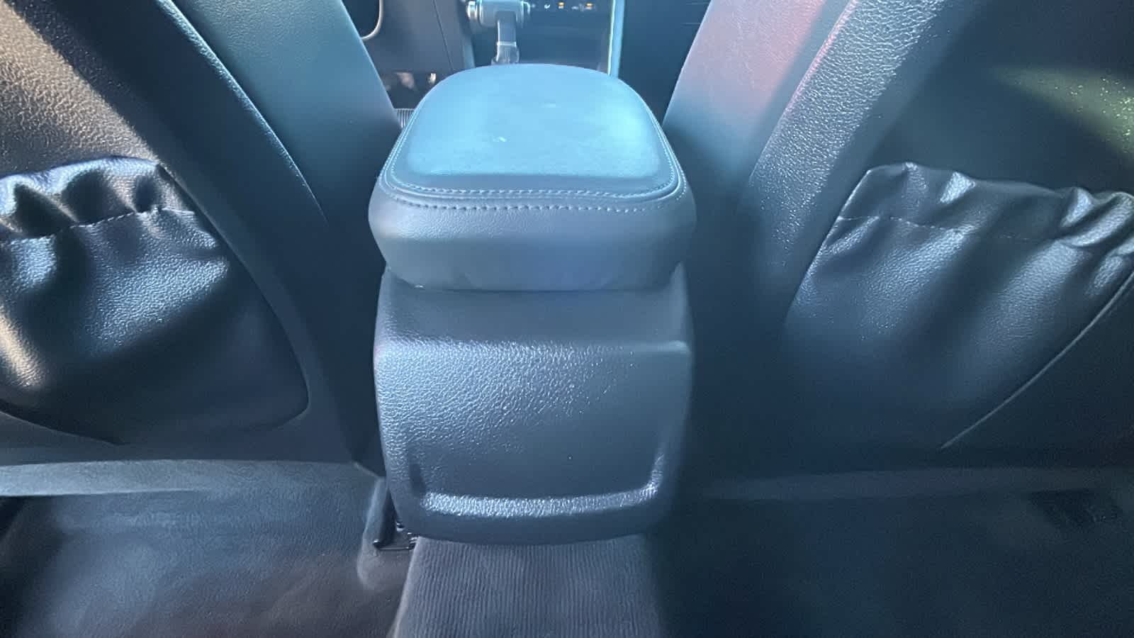 Thumbnail: 2022 Kia K5 - 25