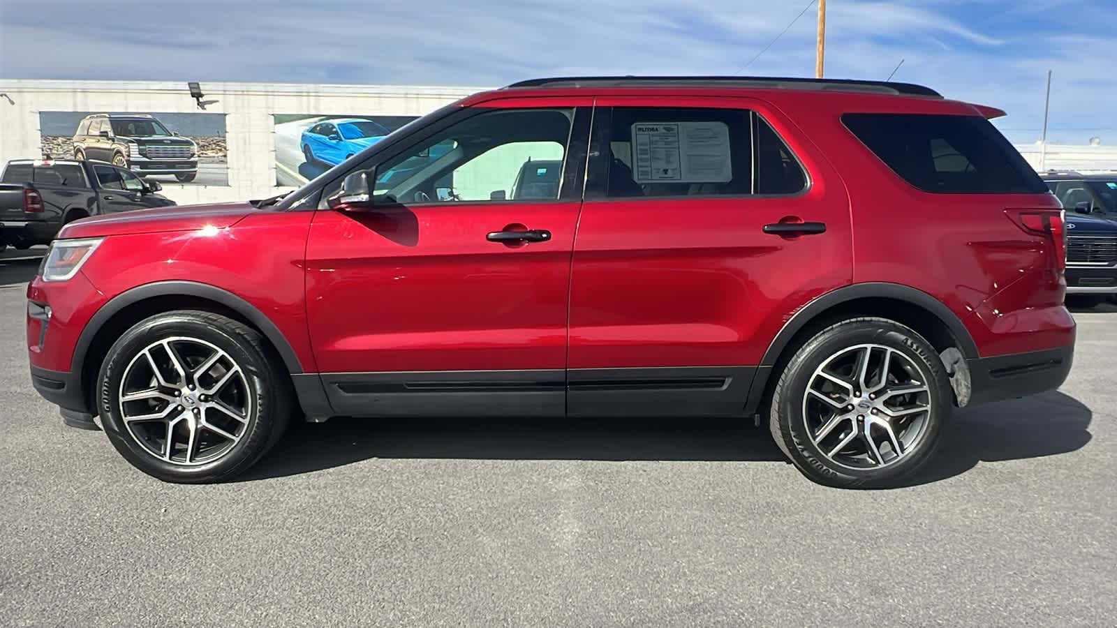 Thumbnail: 2018 Ford Explorer - 8