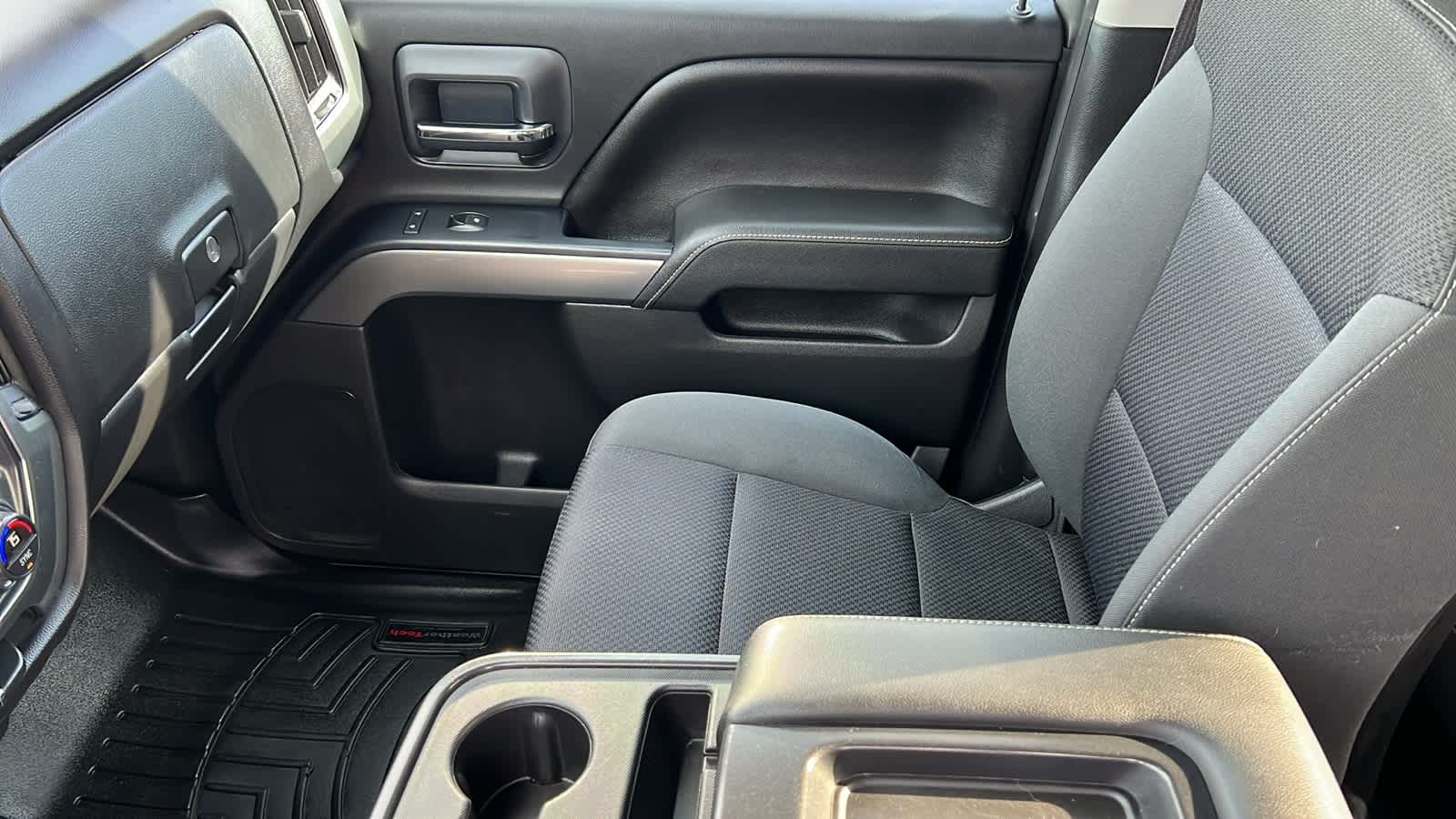 Thumbnail: 2015 Chevrolet Silverado 1500 - 12