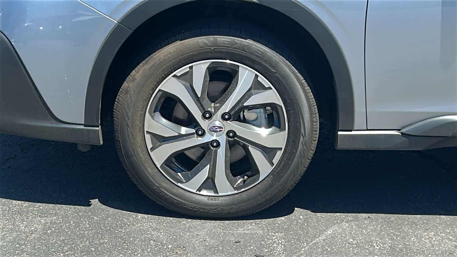 Thumbnail: 2022 Subaru Outback - 9
