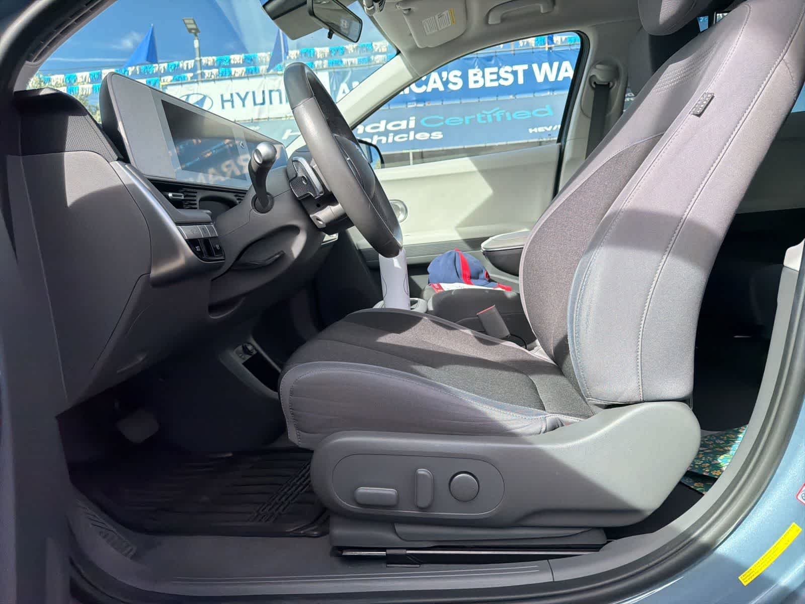 Thumbnail: 2022 Hyundai Ioniq 5 - 11