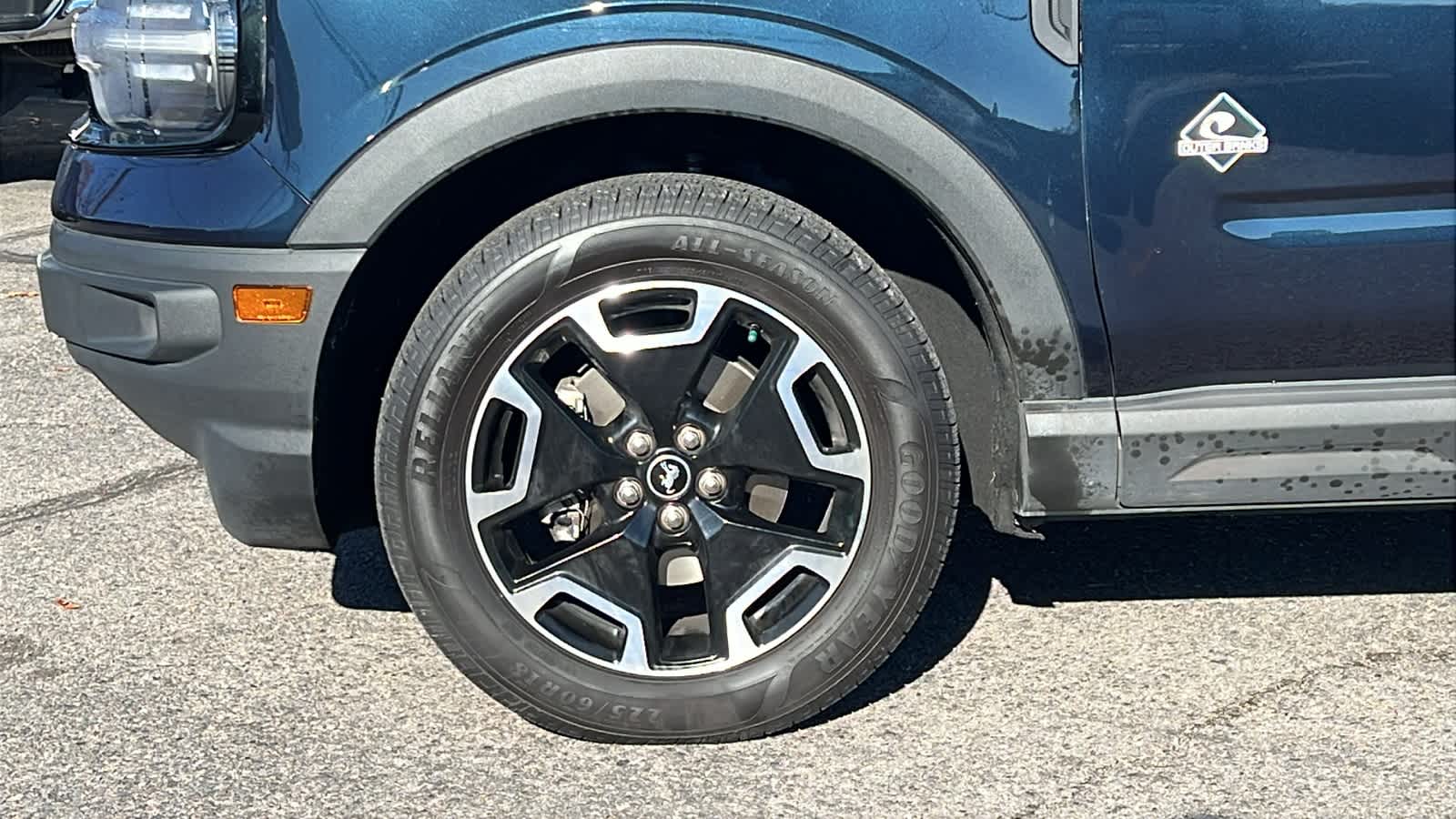 Thumbnail: 2021 Ford Bronco Sport - 9