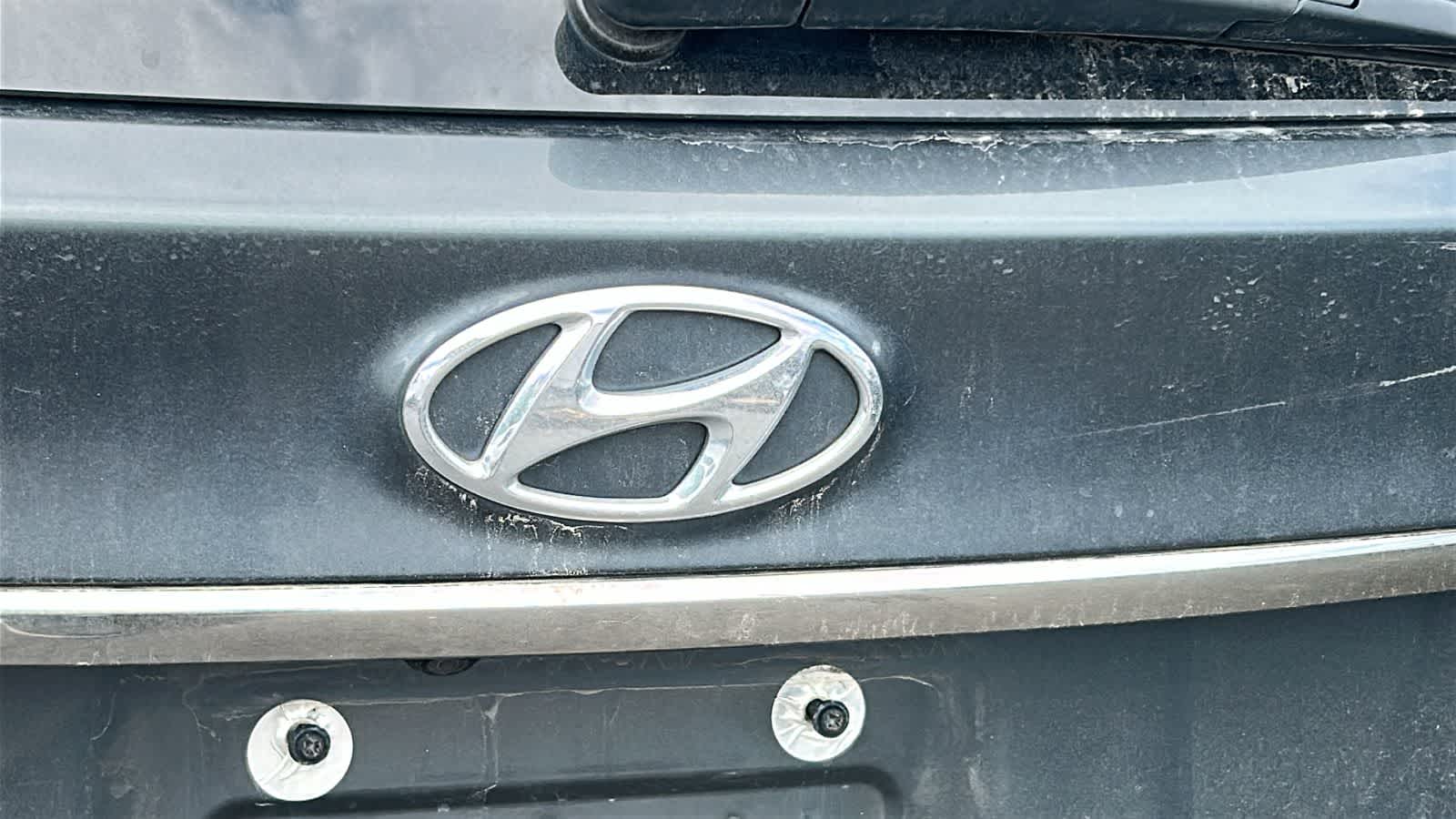 Thumbnail: 2020 Hyundai Santa Fe - 11