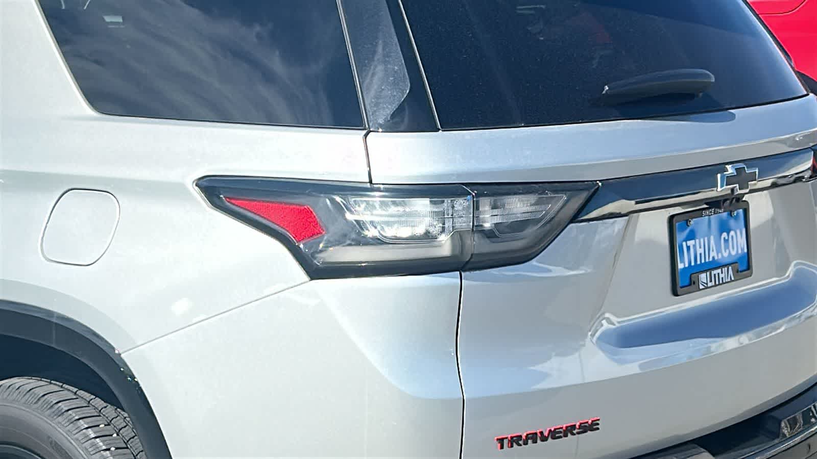 Thumbnail: 2021 Chevrolet Traverse - 9