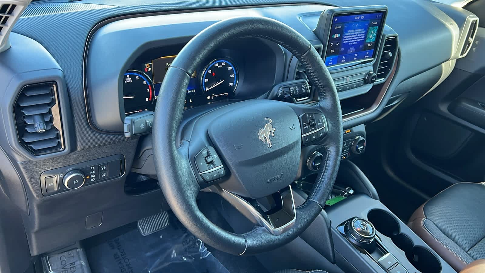 Thumbnail: 2021 Ford Bronco Sport - 10