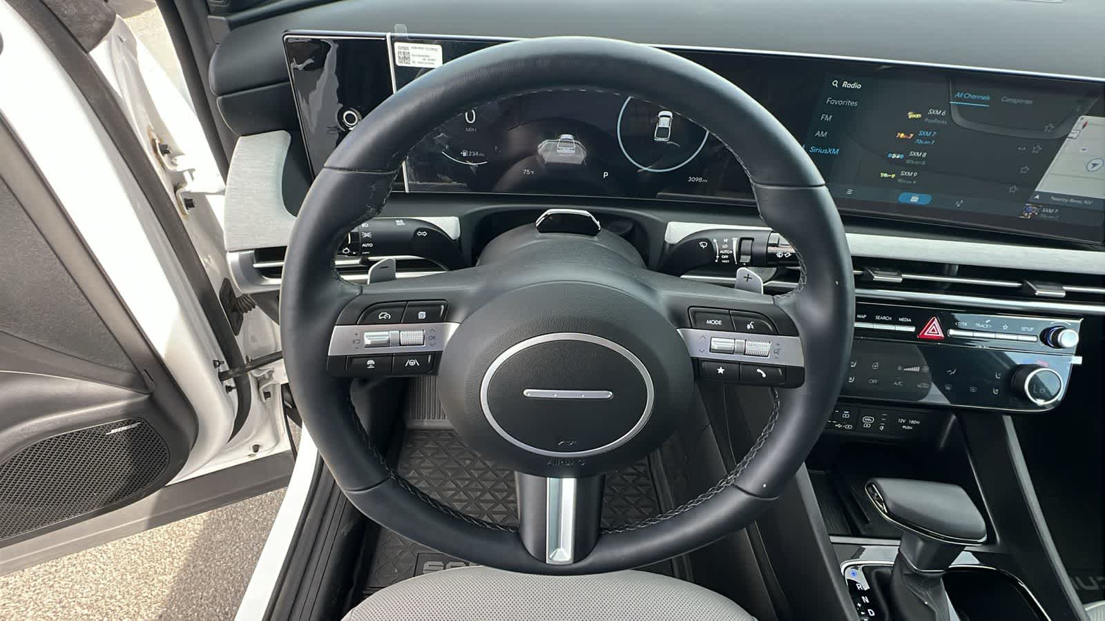 Thumbnail: 2025 Hyundai Santa Cruz - 18