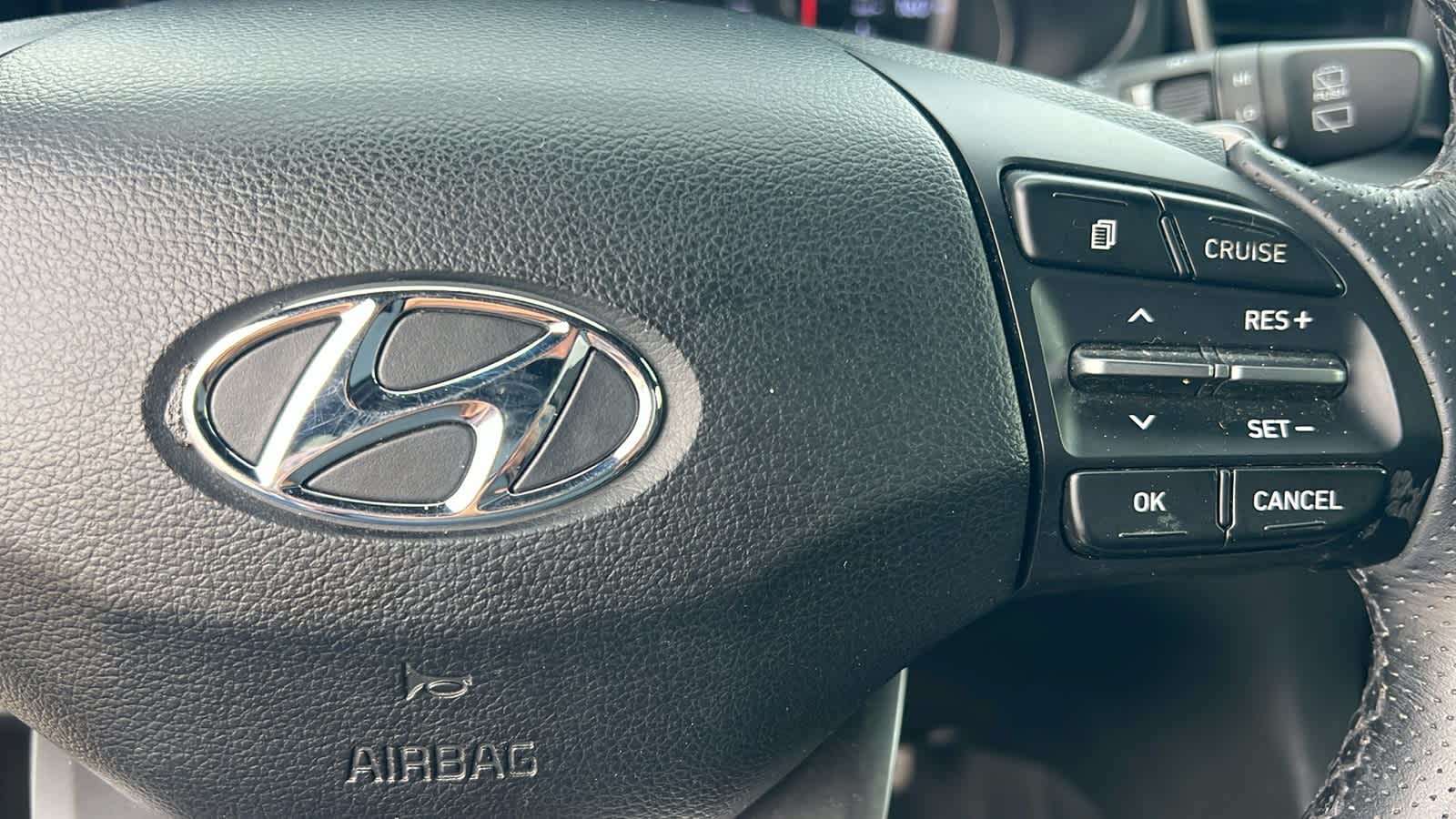 Thumbnail: 2020 Hyundai Veloster - 20