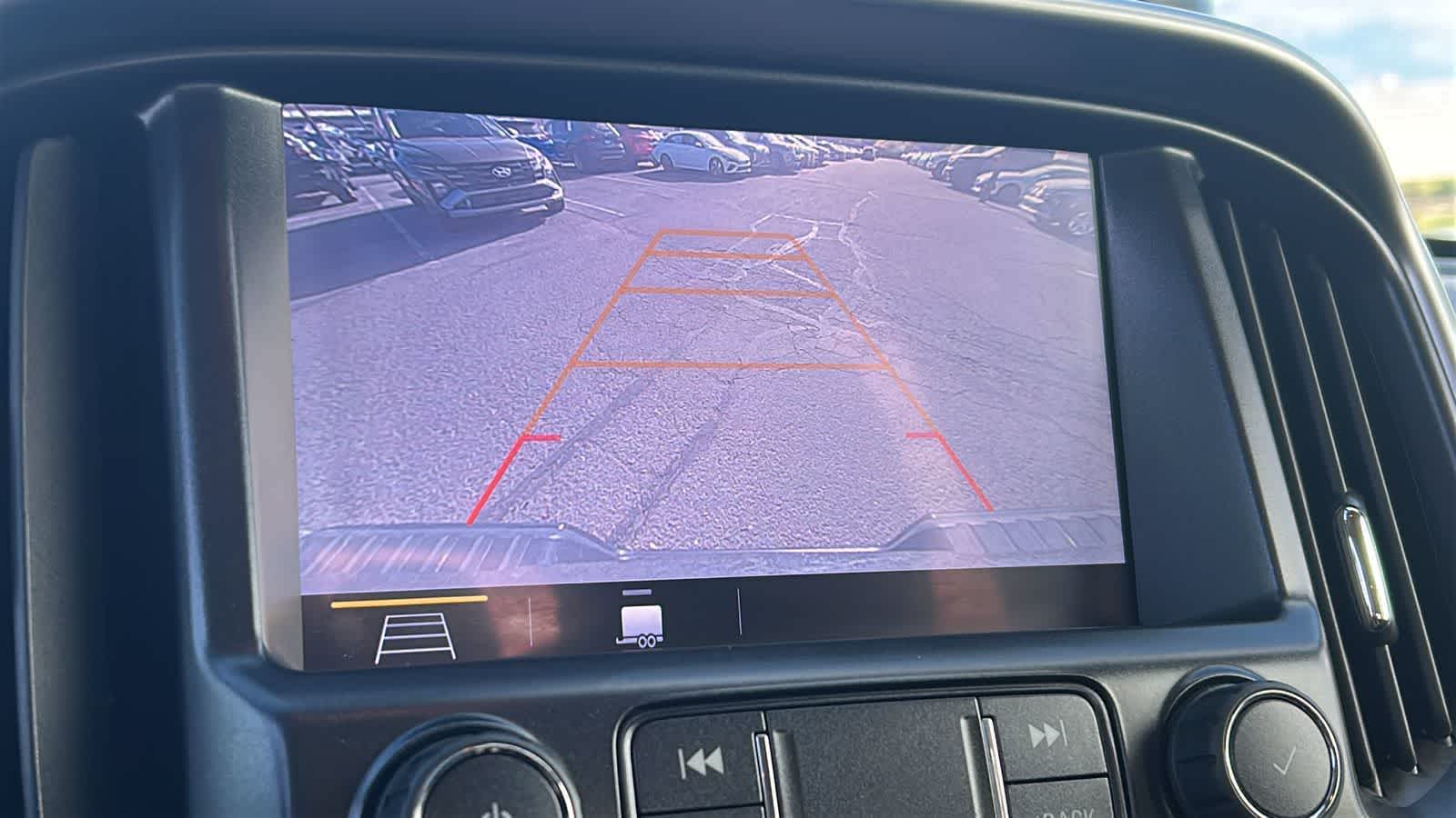 Thumbnail: 2019 Toyota 4Runner - 16