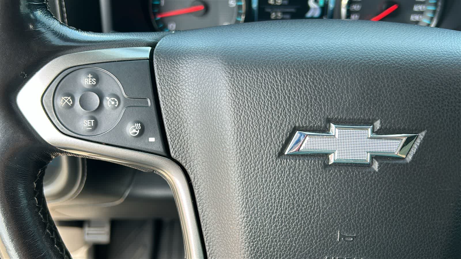 Thumbnail: 2018 Chevrolet Silverado 1500 - 19