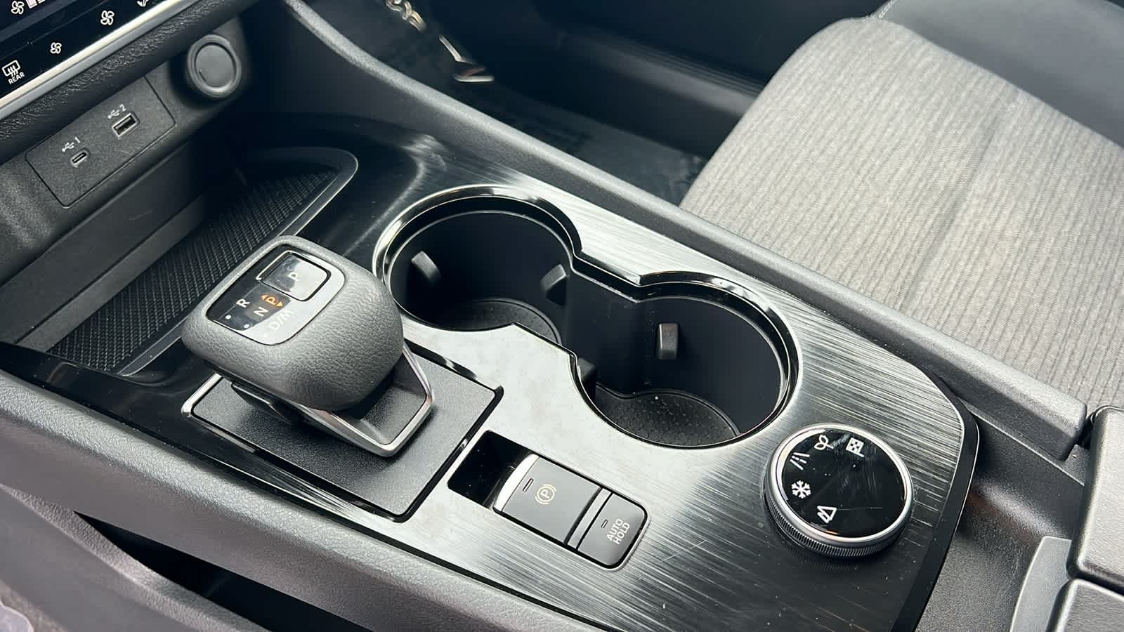 2023 Nissan Rogue SV 13