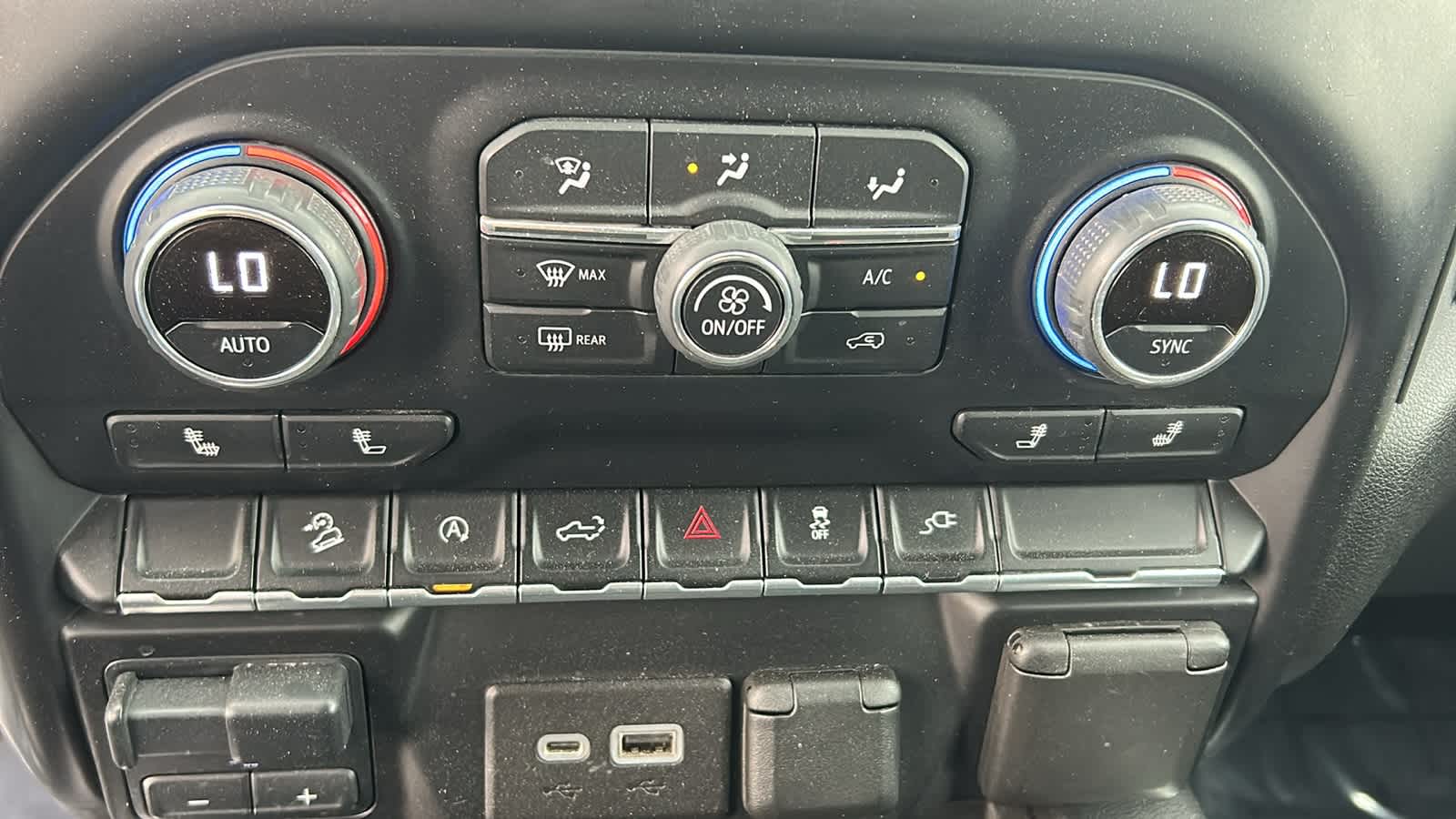 Thumbnail: 2021 Chevrolet Silverado 1500 - 14