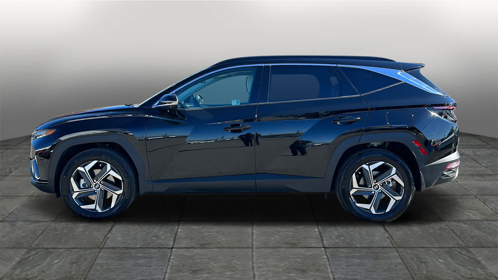 Thumbnail: 2024 Hyundai Tucson - 3