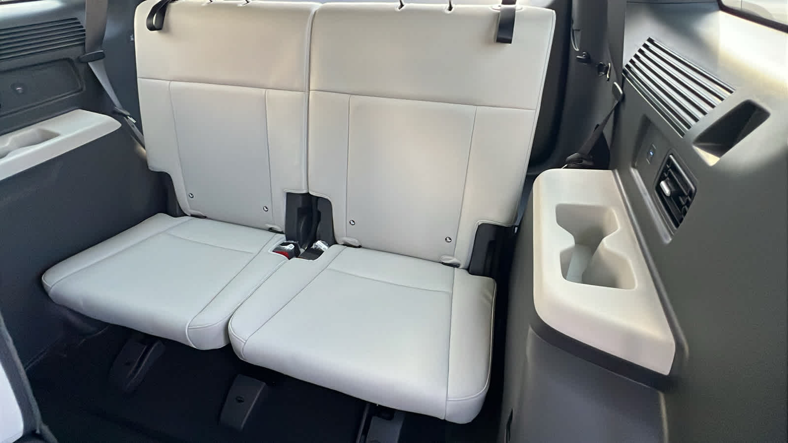 Thumbnail: 2026 Hyundai Santa Fe - 31