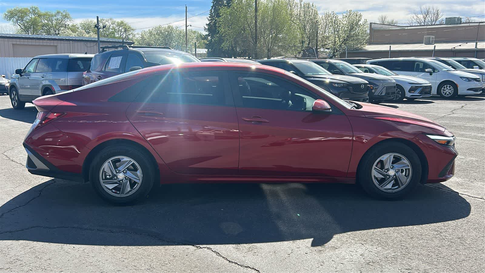 Thumbnail: 2025 Hyundai Elantra - 15