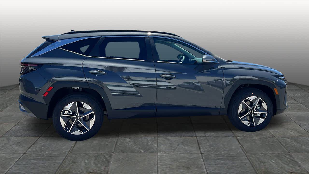Thumbnail: 2025 Hyundai Tucson - 4