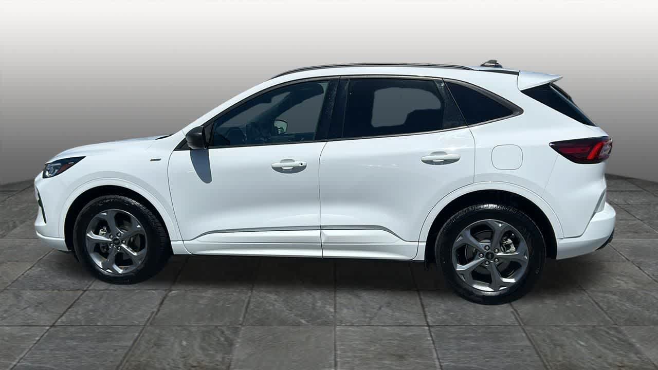 Thumbnail: 2023 Ford Escape - 8