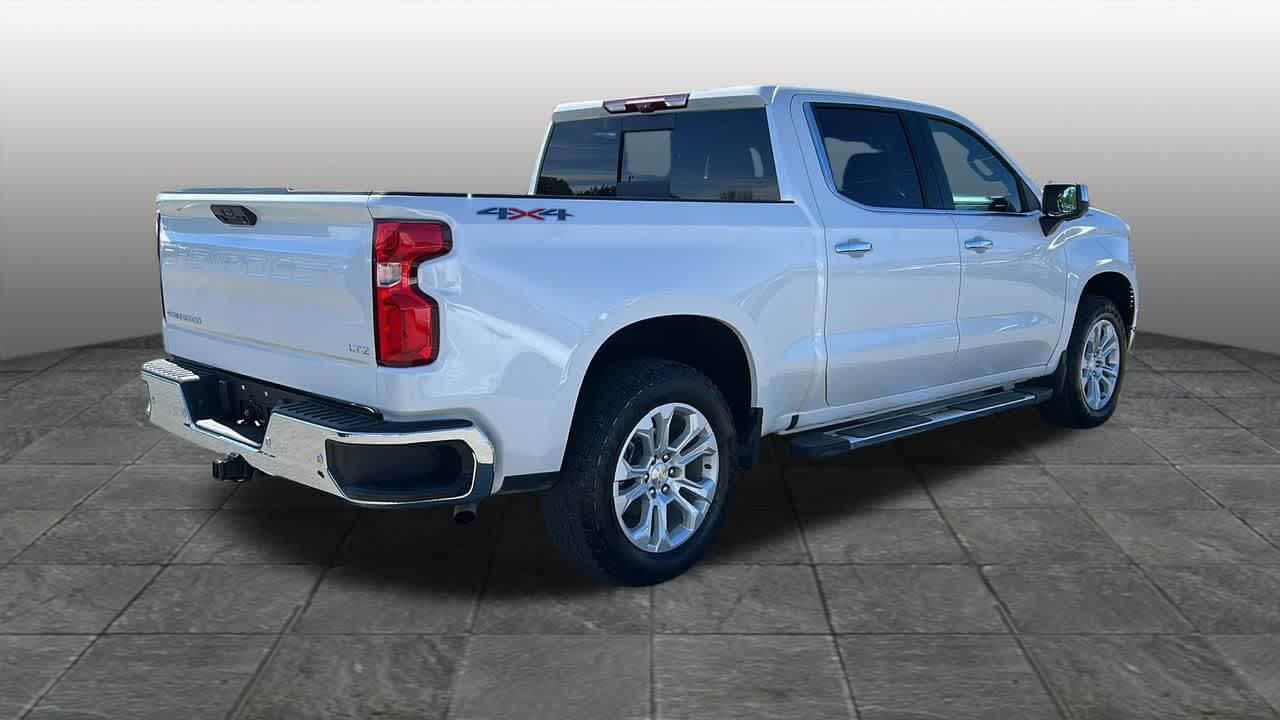 Thumbnail: 2022 Chevrolet Silverado 1500 - 4