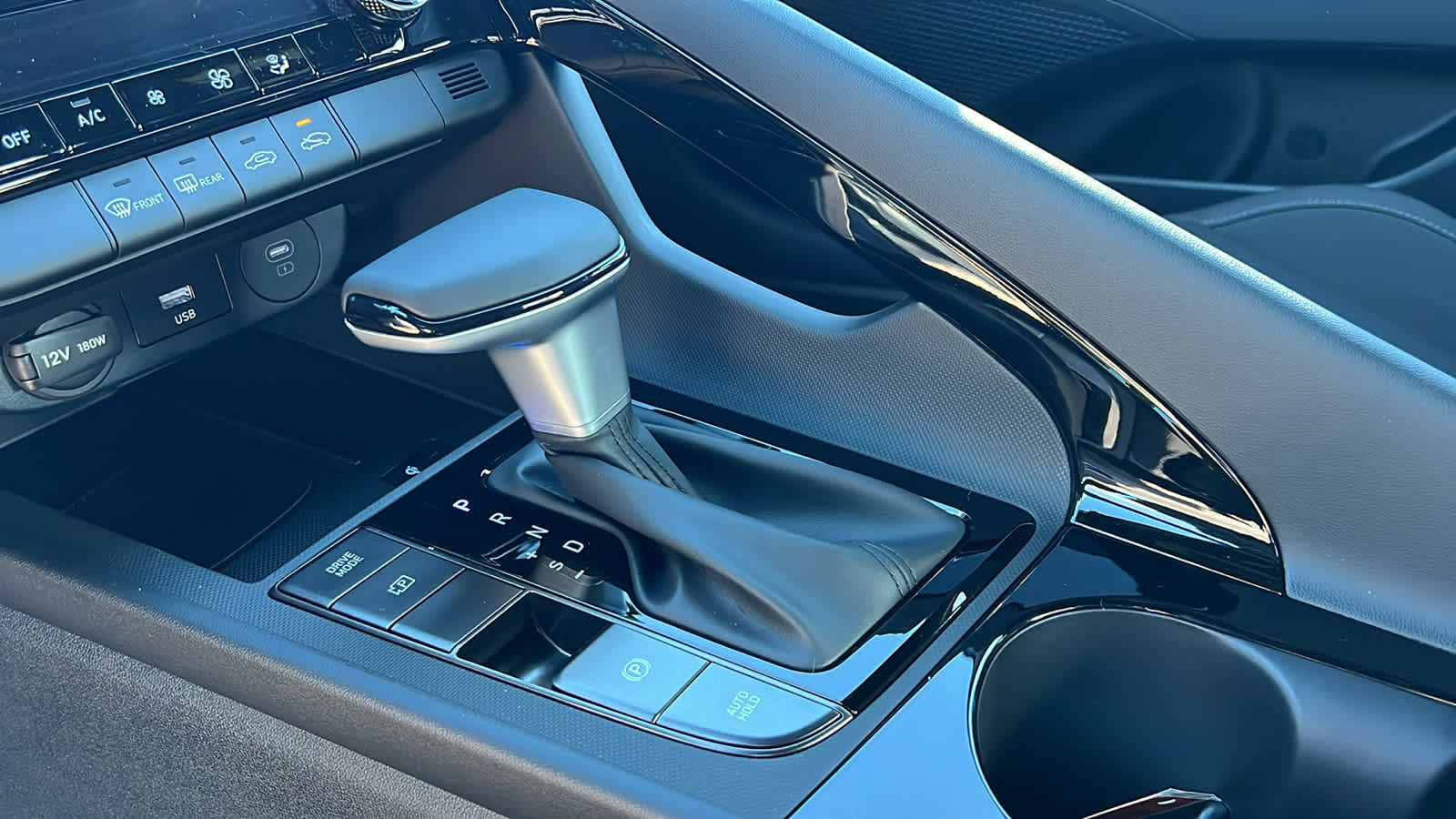 Thumbnail: 2026 Hyundai Elantra - 13