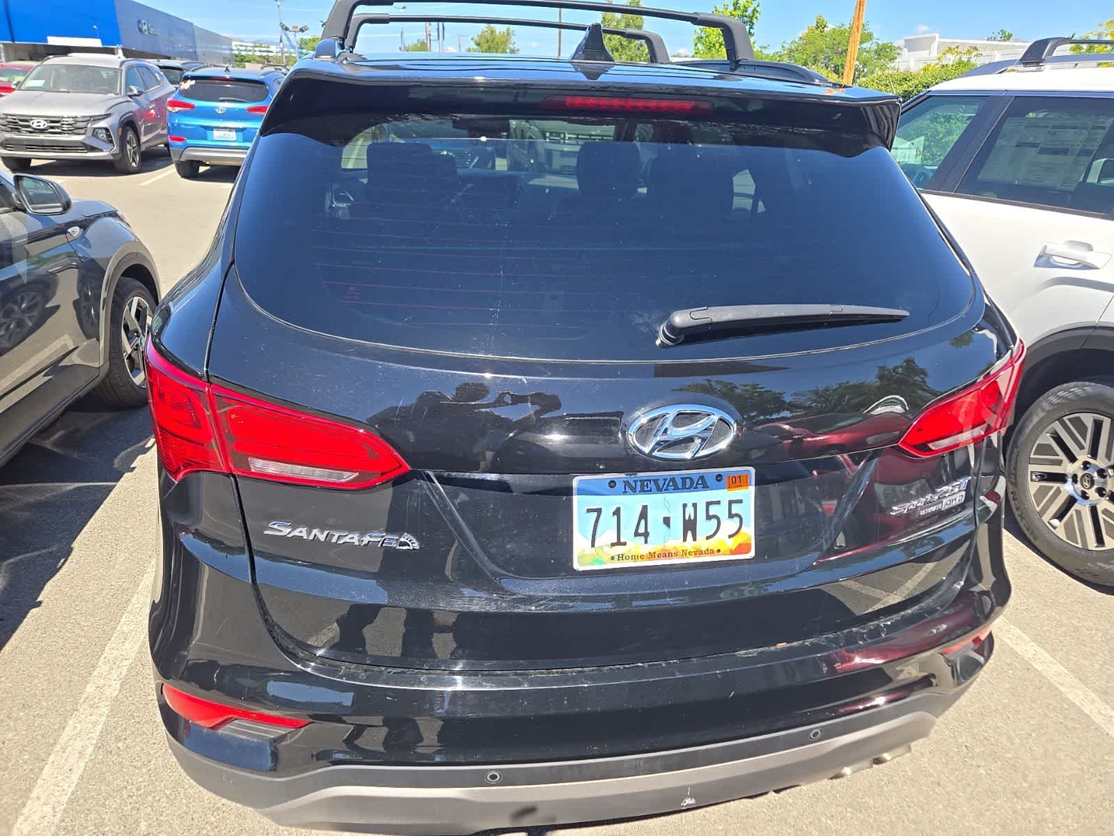 Thumbnail: 2017 Hyundai Santa Fe - 9