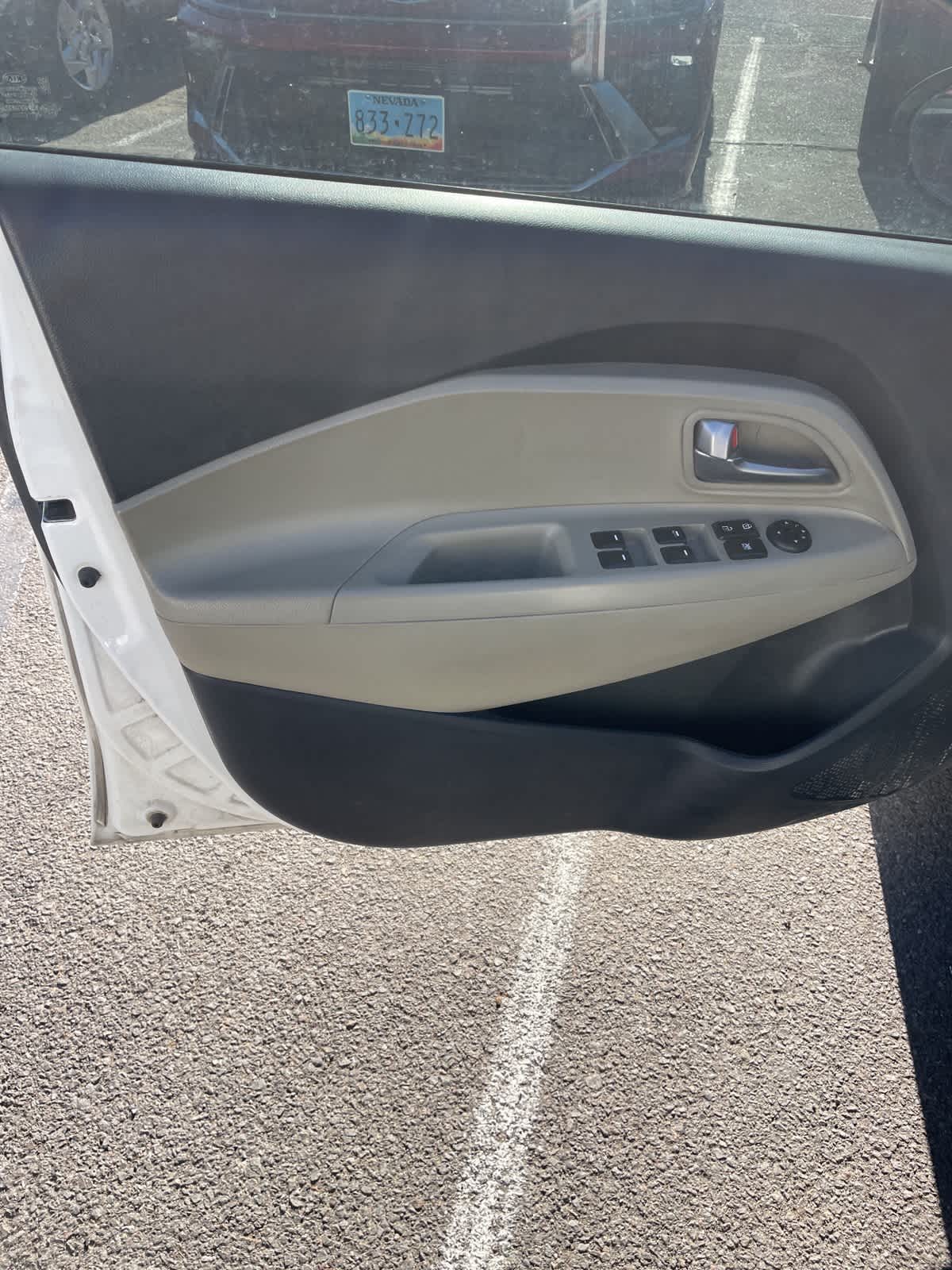 Thumbnail: 2016 Kia Rio - 9